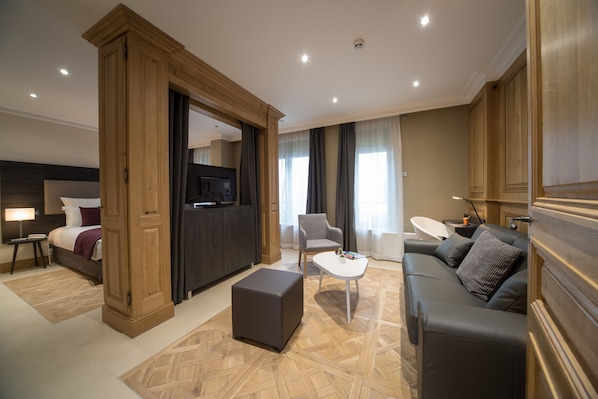 Les Jardins de Saint-Cloud accepte les chiens à Saint-Cloud