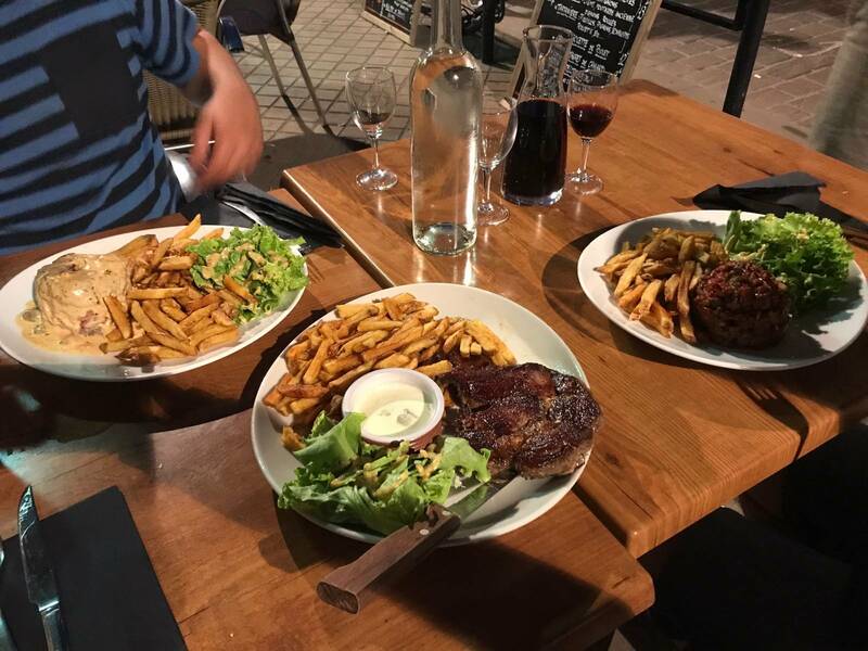 La Tanière accepte les chiens à Bordeaux