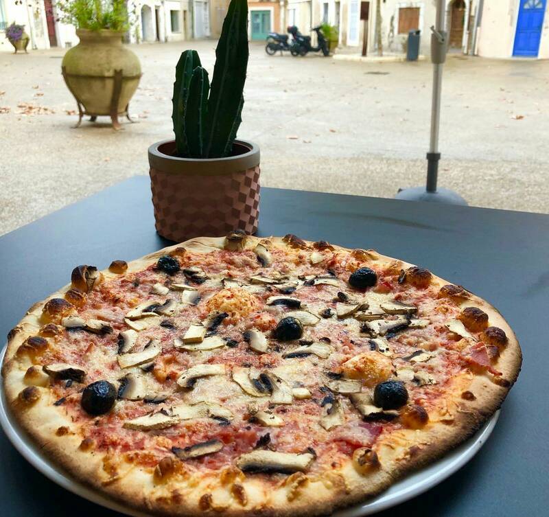 Pizza des Cocotiers accepte les chiens à Martigues