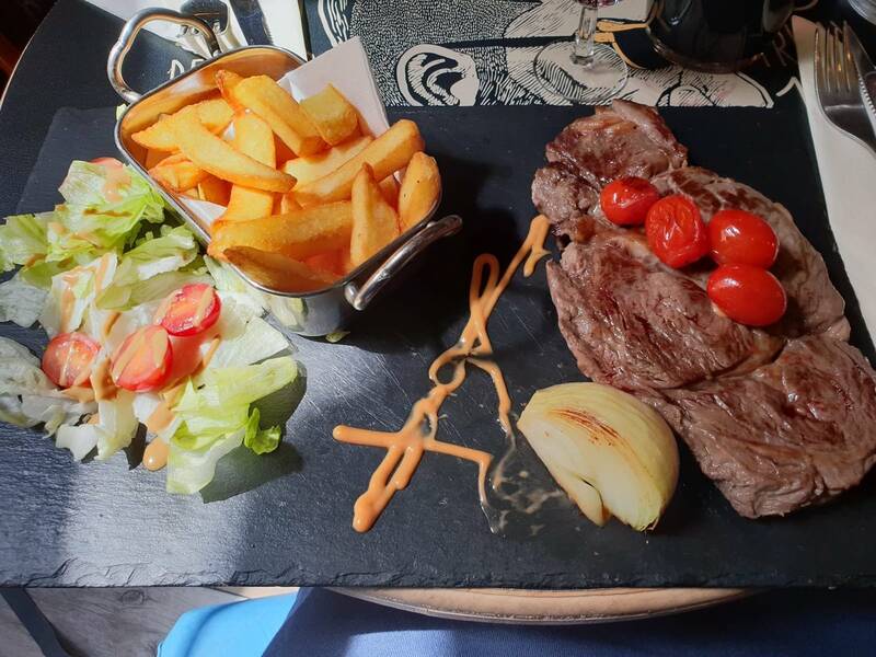 Le B'art accepte les chiens à Paris