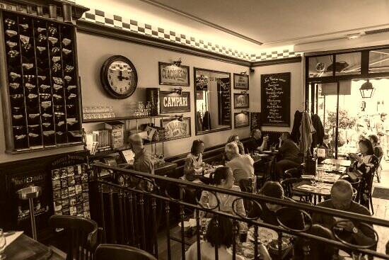 Bar Du Marché Des Blancs manteaux accepte les chiens à Paris