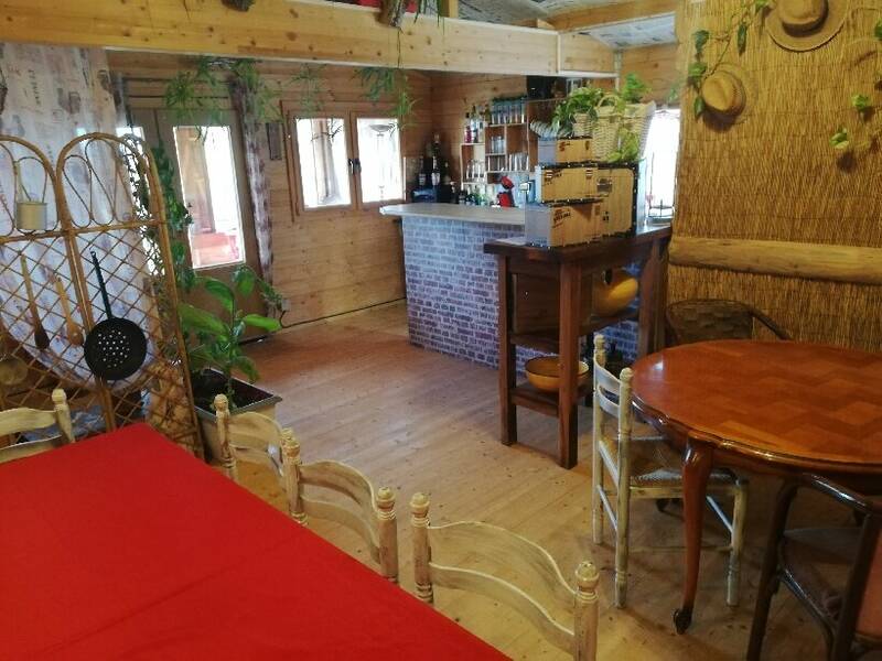 Auberge du petit chalet accepte les chiens à Sainte-Thérence