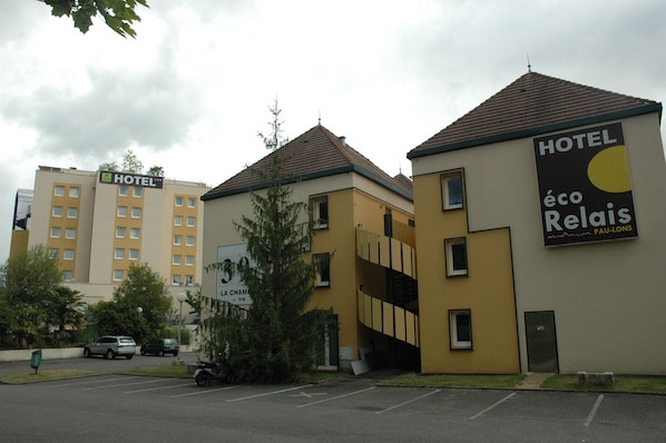 Hôtel Eco Relais accepte les chiens à Lons