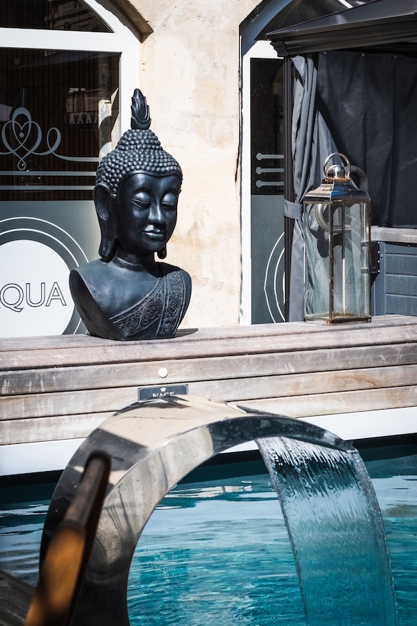 Grand Hôtel du Luxembourg & Spa accepte les chiens à Bayeux