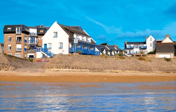 Résidence Odalys Les Bains accepte les chiens à Tregastel