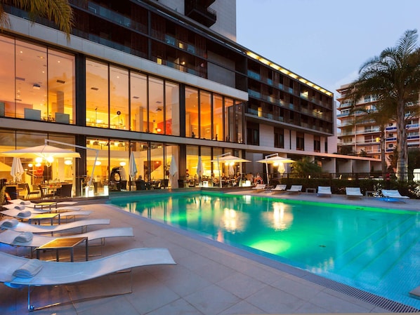 Hotel Novotel Monte Carlo accepte les chiens à Monte Carlo