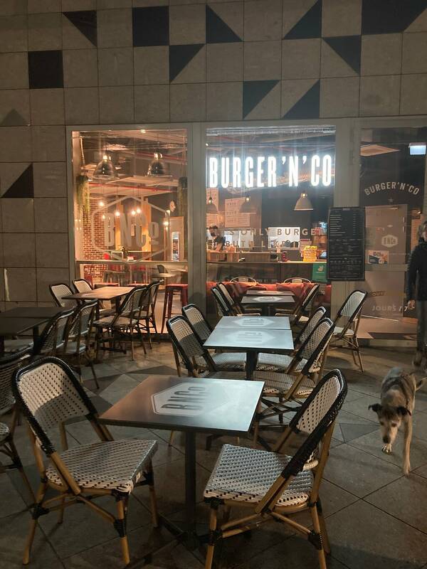 Burger N'co Compans accepte les chiens à Toulouse