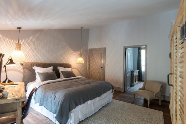 Logis de la Cadène accepte les chiens à Saint-Émilion