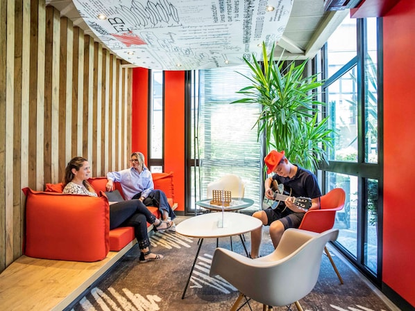 ibis Bourges accepte les chiens à Bourges