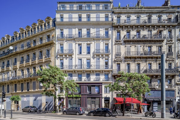 B&B Hotel Marseille Centre Vieux Port accepte les chiens à Marseille