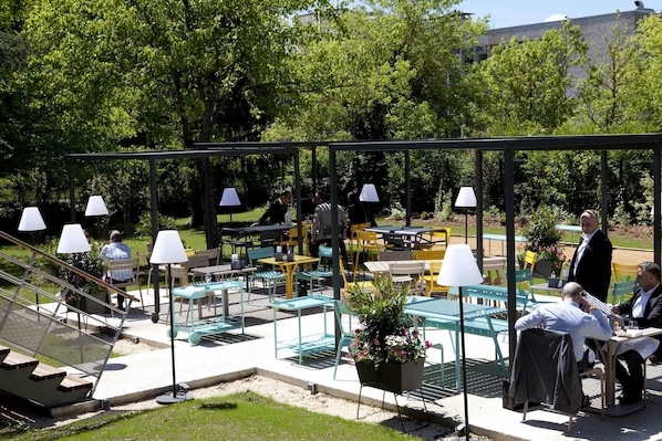 Mercure Lyon Charbonnieres accepte les chiens à Charbonnieres-les-Bains