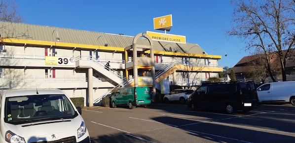 Premiere Classe Montbeliard - Sochaux accepte les chiens à Sochaux