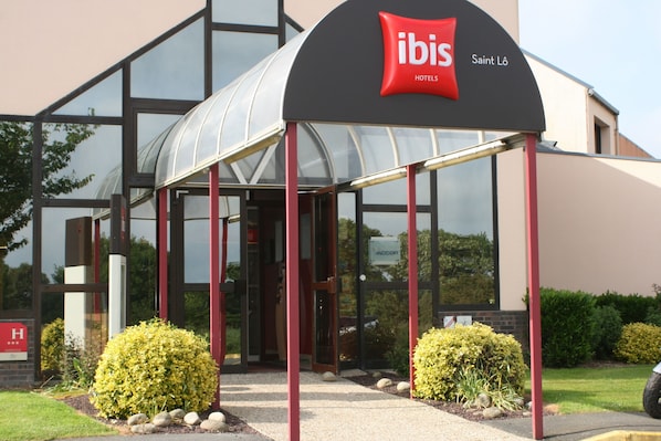 ibis Saint Lo La Chevalerie accepte les chiens à Saint-Lo
