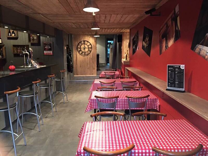 L'Alambic Bistro Resto Vino accepte les chiens à Rumilly