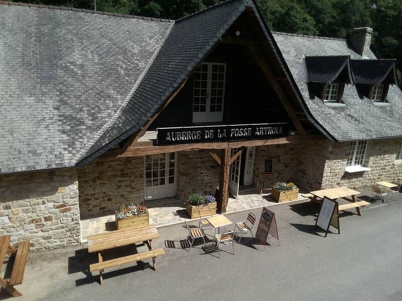 Auberge de la Fosse Arthour accepte les chiens à Saint-Georges-de-Rouelley