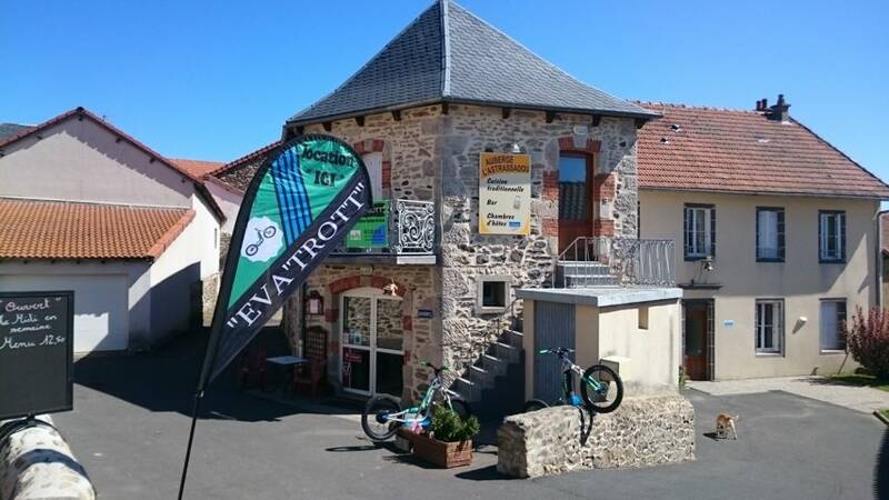 Auberge l'Astrassadou accepte les chiens à Rézentières