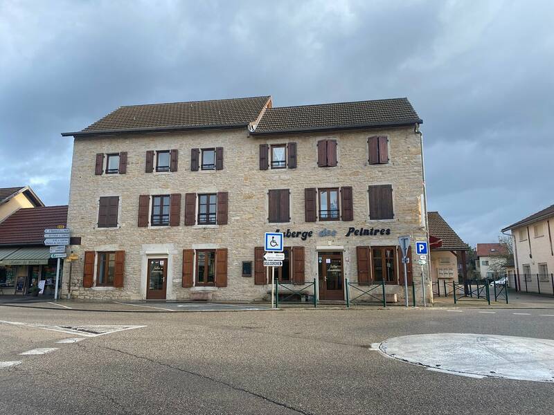 L'Auberge Des Peintres accepte les chiens à Optevoz