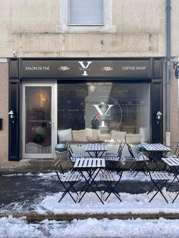 Yvonne Coffee Shop accepte les chiens à Vittel