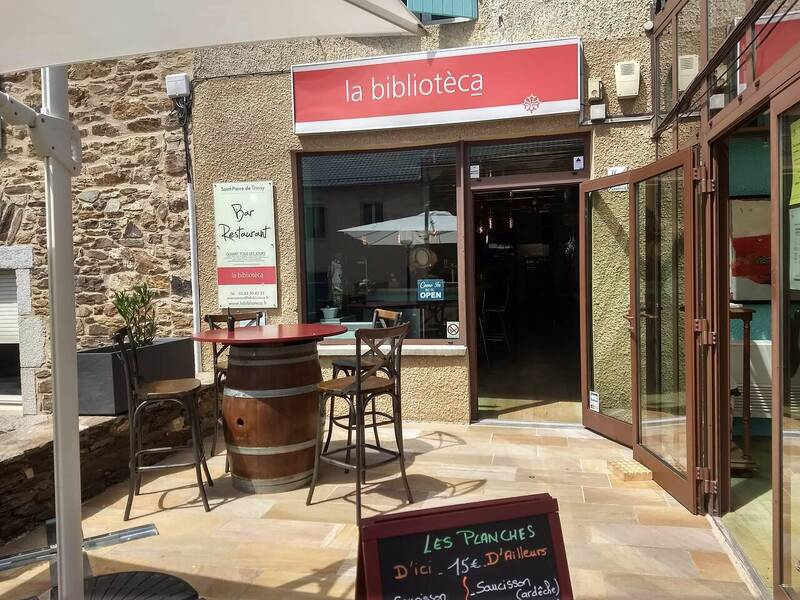 La Biblioteca accepte les chiens à Saint-Pierre-de-Trivisy