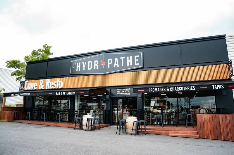 L'Hydropathe Cave & Resto accepte les chiens à Caen