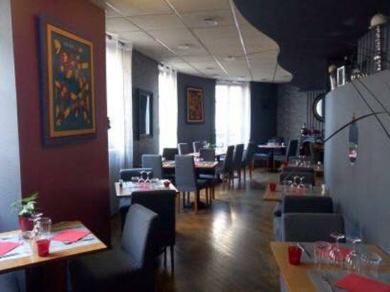 l'Etage accepte les chiens à Orléans