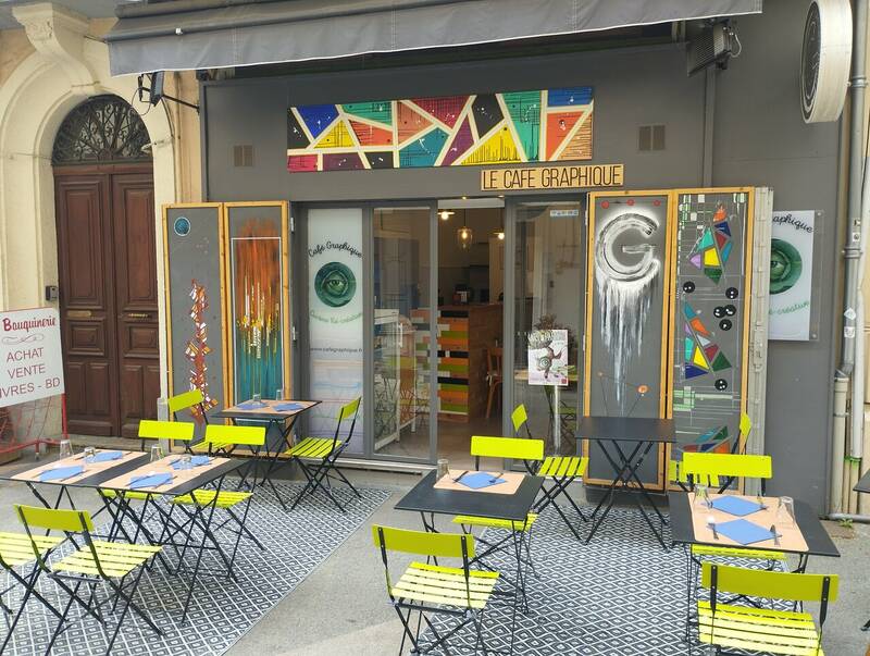 Le Café Graphique accepte les chiens à Alès