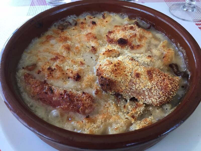 l'idiot du village accepte les chiens à Capendu