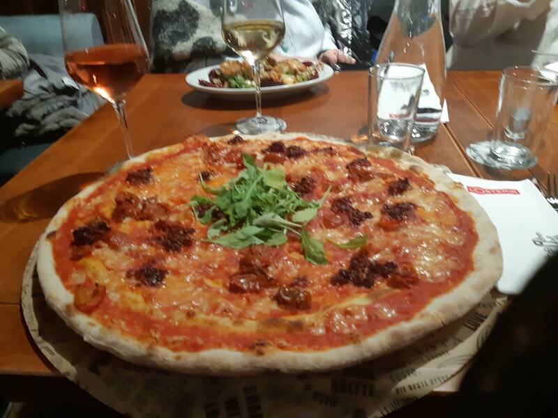 L'Osteria Cabriès Plan de Campagne accepte les chiens à Cabries