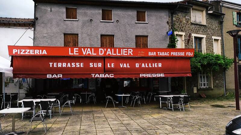 Pizzeria Le Val D Allier accepte les chiens à Vieille-Brioude