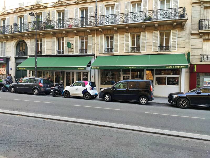 La Caspita accepte les chiens à Paris