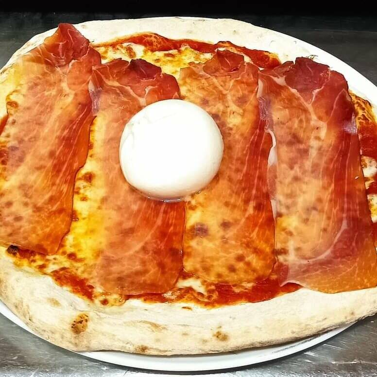 Bella Pizza accepte les chiens à Dinan