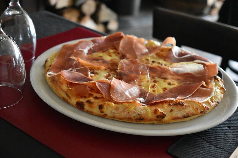 Restaurant Pizzeria Le Millevaches accepte les chiens à Bugeat