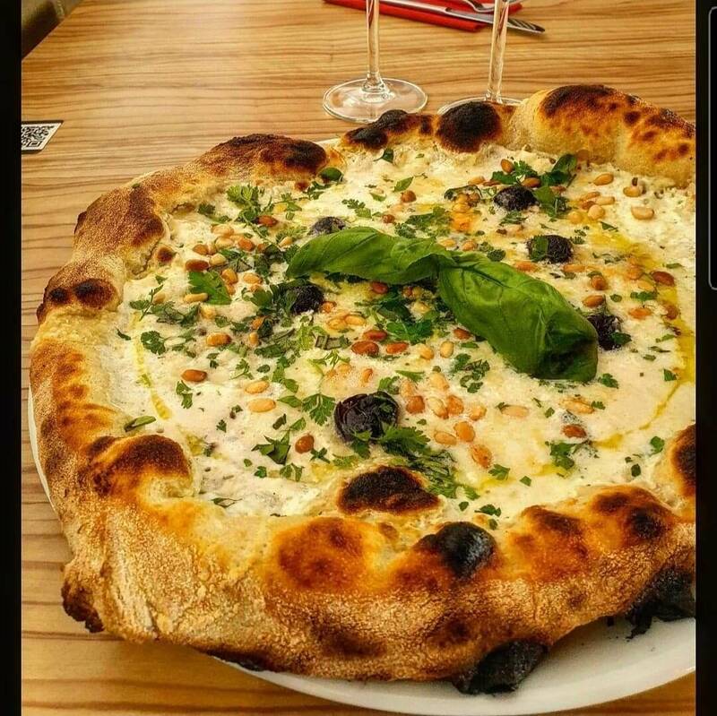 Clem's Pizza accepte les chiens à L'Isle-sur-la-Sorgue