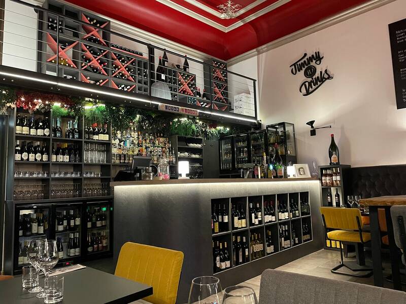 Jimmy n Drinks accepte les chiens à Châteaurenard