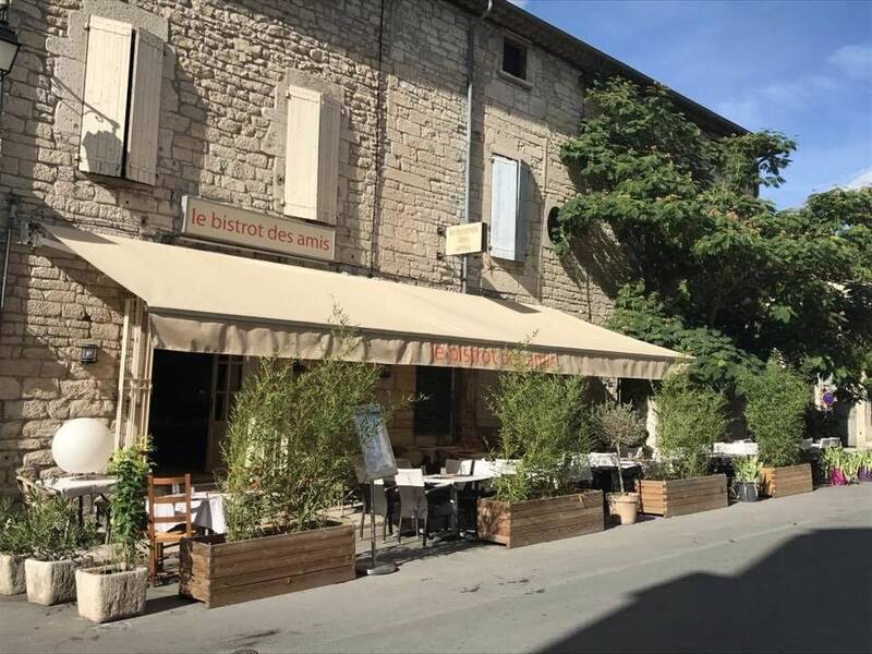 Le Bistrot des Amis accepte les chiens à Barjac