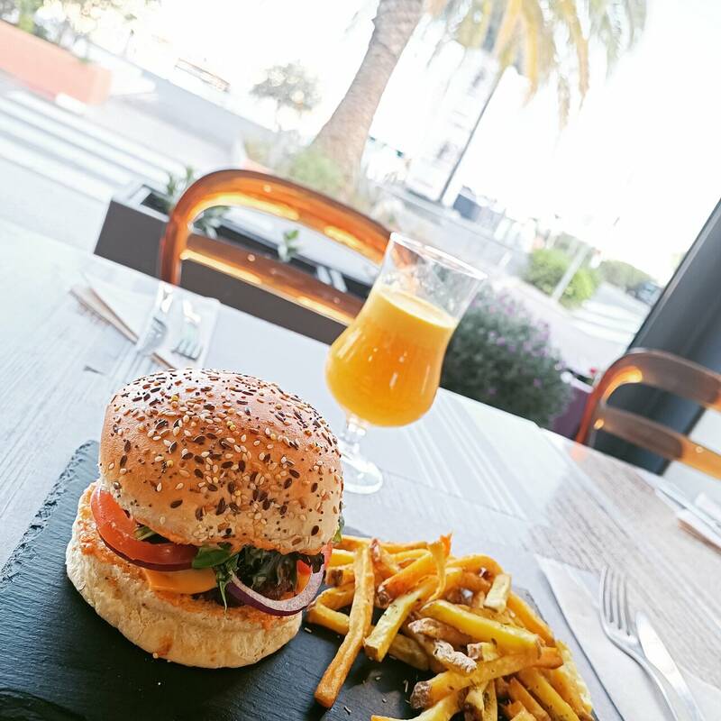 Restaurant Le F accepte les chiens à Palavas-les-Flots