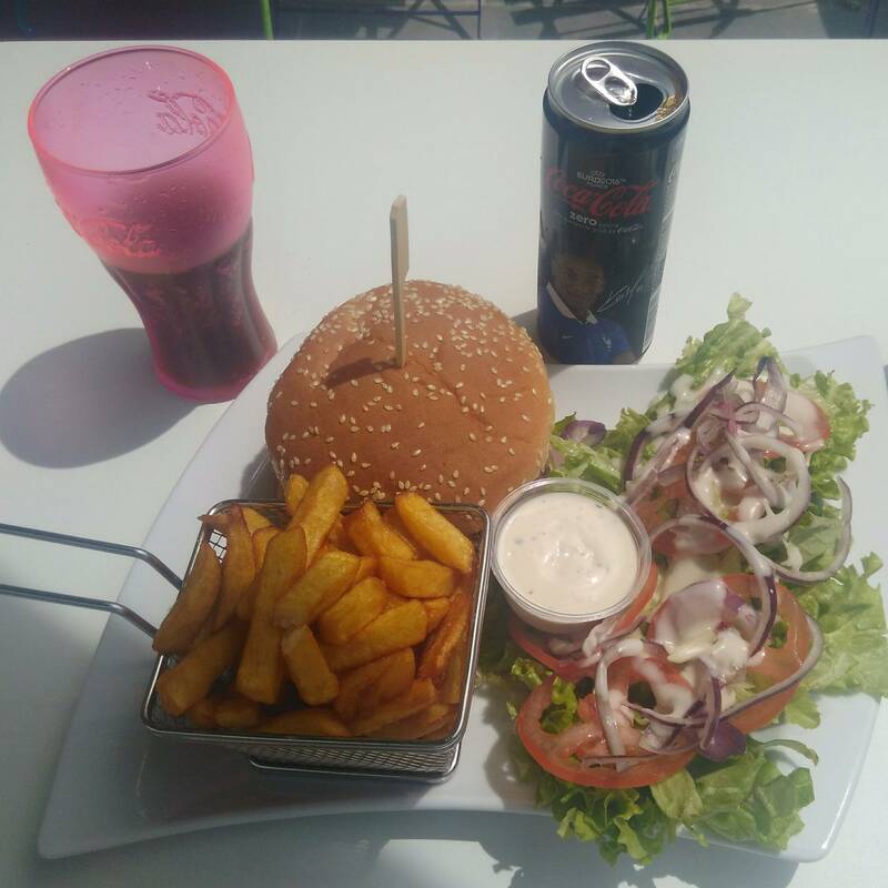 Brasserie Elau accepte les chiens à Château du Loir