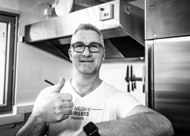 Le Petit Béarnais accepte les chiens à Béziers