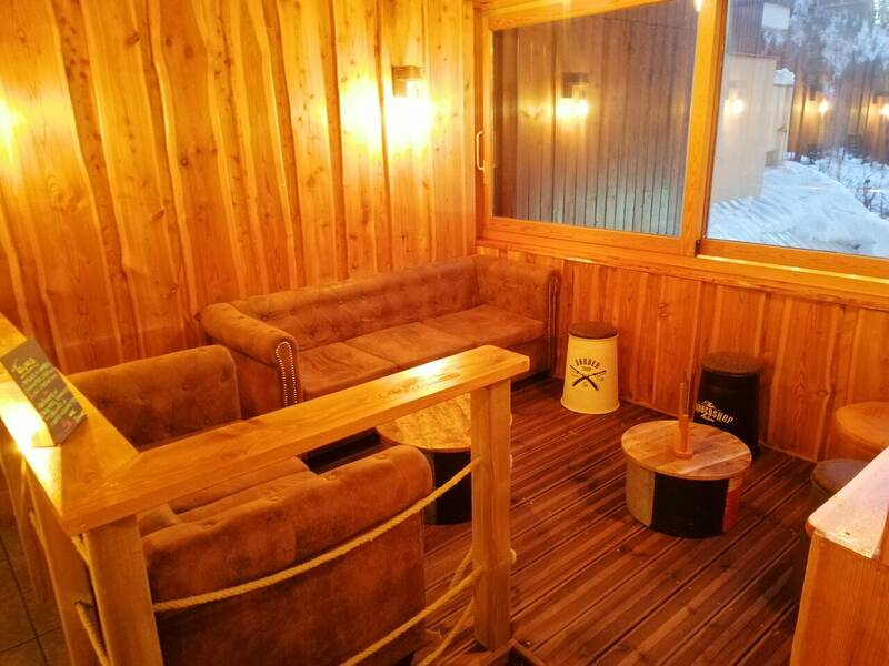 Le P'tit Verre D'oz accepte les chiens à Oz en Oisans