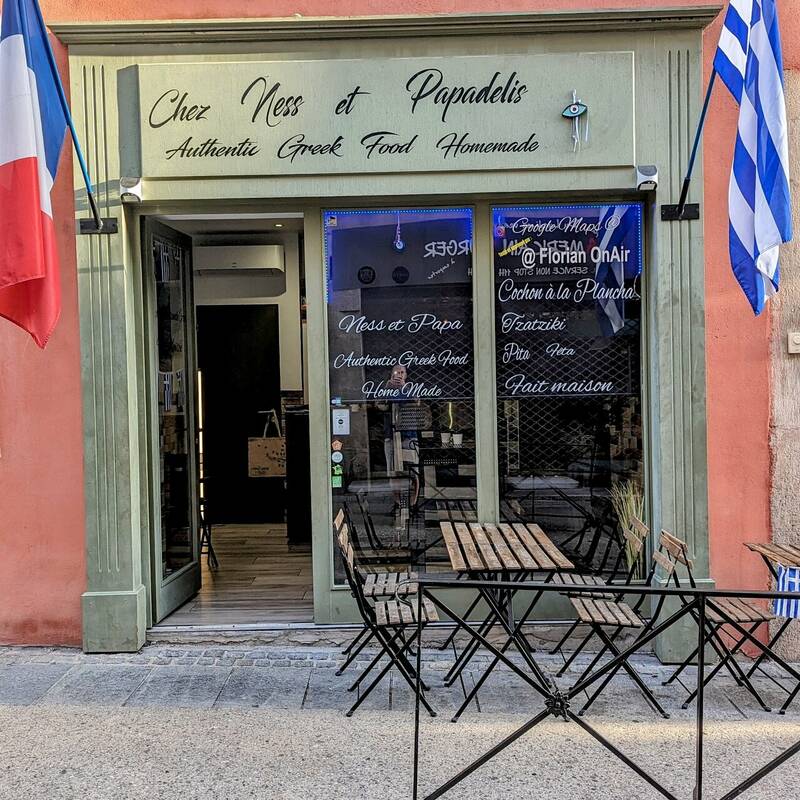 Ness et Papadelis accepte les chiens à Carcassonne