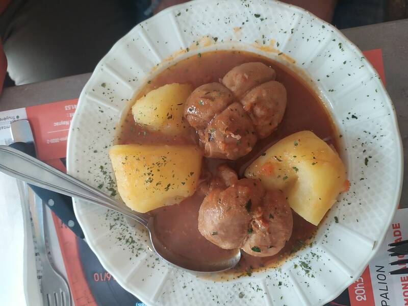 Chez Lilou accepte les chiens à Estaing