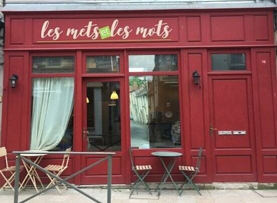 Les Mets Et Les Mots accepte les chiens à La Charite-sur-Loire