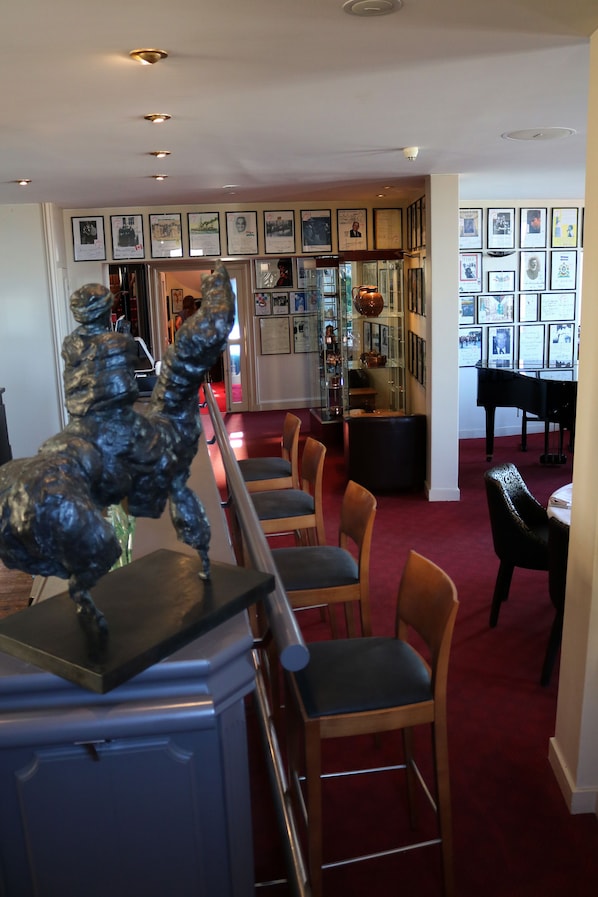 La Mère Poulard accepte les chiens à Le Mont-Saint-Michel