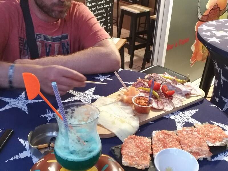 Los Toros accepte les chiens à Sainte-Marie-la-Mer