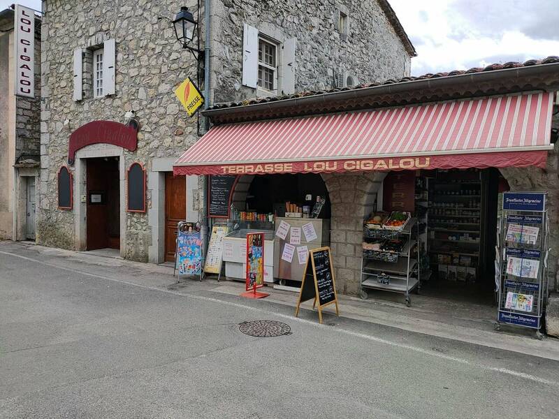 Lou Cigalou accepte les chiens à Balazuc