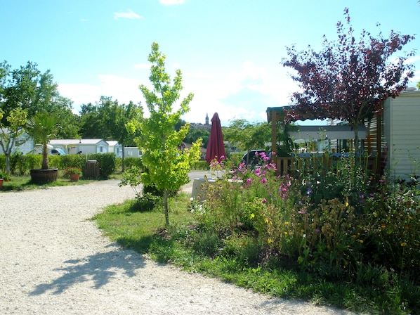 Camping Le Pontis accepte les chiens à Verteillac