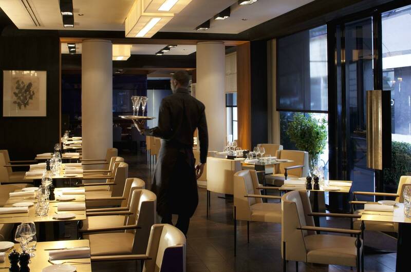 Hokusai accepte les chiens à Paris