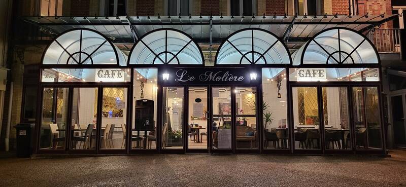 Le Molière accepte les chiens à Fecamp