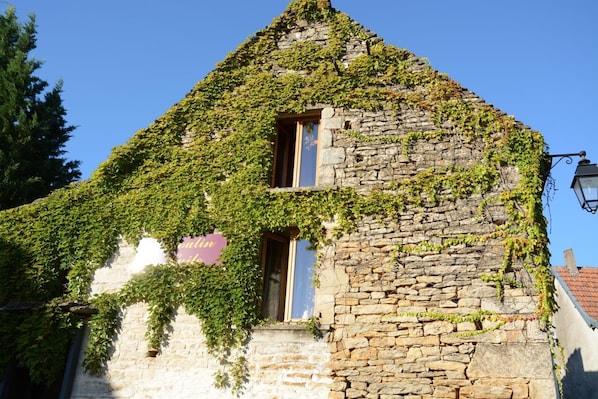 Le Moulin à Huile accepte les chiens à Vailhourles