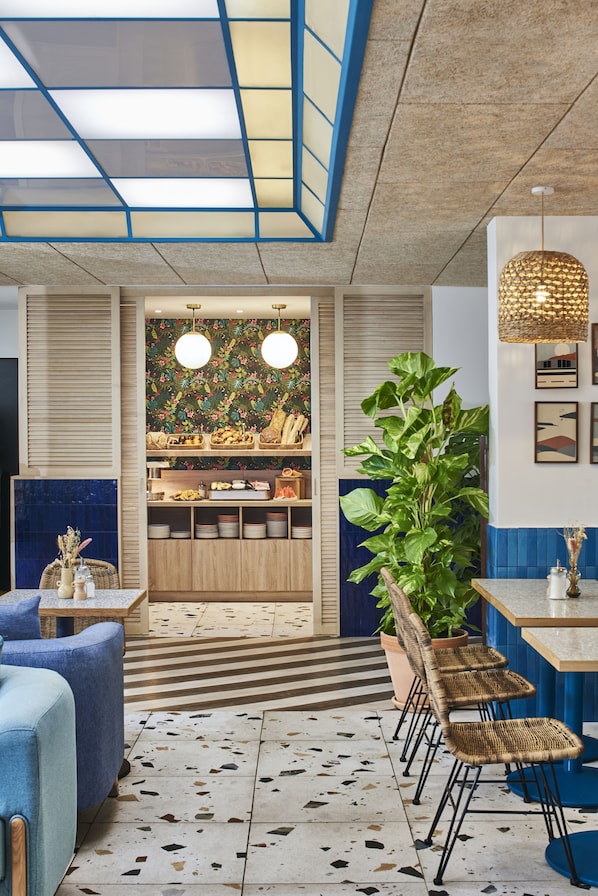 Chromatics Hotel & Restaurant The Hill Club accepte les chiens à Lyon